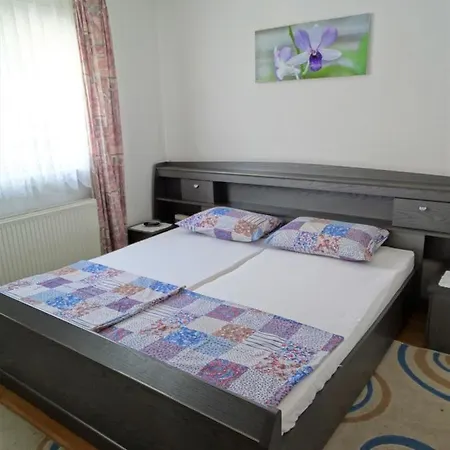 33104 - Krajinovic Apartment